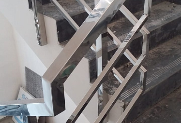 Четырёх и многоригельные перила и ограждения купить в Краснодаре