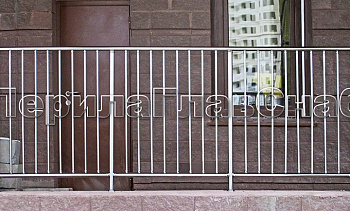 Перила на балкон с вертикальным заполнением в Краснодаре. Готовые проекты ПерилаГлавСнаб