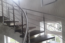 Перила и ограждения из нержавейки и дерева в Краснодаре. Готовые проекты ПерилаГлавСнаб - фото 1