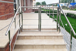 Ограждение лестницы от детей в Краснодаре. Готовые проекты ПерилаГлавСнаб - фото 9