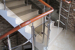 Перила и ограждения из нержавейки и дерева в Краснодаре. Готовые проекты ПерилаГлавСнаб - фото 28