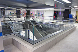 Цельностеклянные ограждения на несущем стекле в Краснодаре. Готовые проекты ПерилаГлавСнаб - фото 23