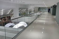 Цельностеклянные ограждения на несущем стекле в Краснодаре. Готовые проекты ПерилаГлавСнаб - фото 2