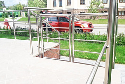 Ограждение лестницы от детей в Краснодаре. Готовые проекты ПерилаГлавСнаб - фото 10