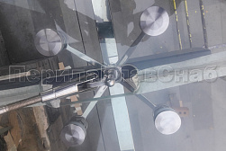 Стеклянные козырьки на спайдерах в Краснодаре. Готовые проекты ПерилаГлавСнаб - фото 8