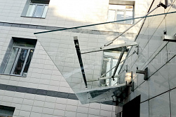 Козырьки и навесы на металлокаркасе в Краснодаре. Готовые проекты ПерилаГлавСнаб - фото 9